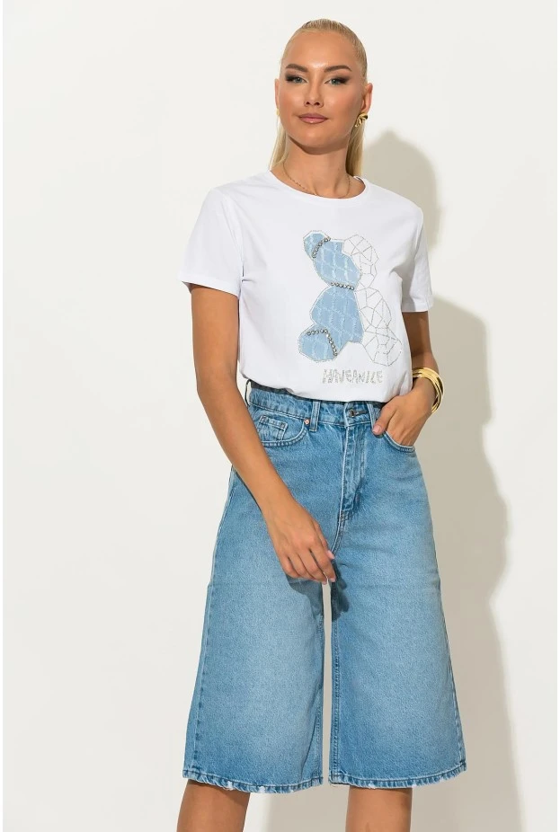 T-shirt με patch bear και στρας λευκό-σιέλ