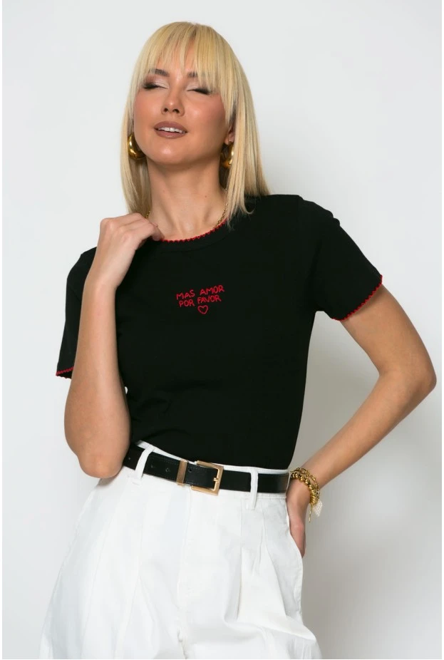 T-shirt με κόκκινες λεπτομέρειες mas amor μαύρο