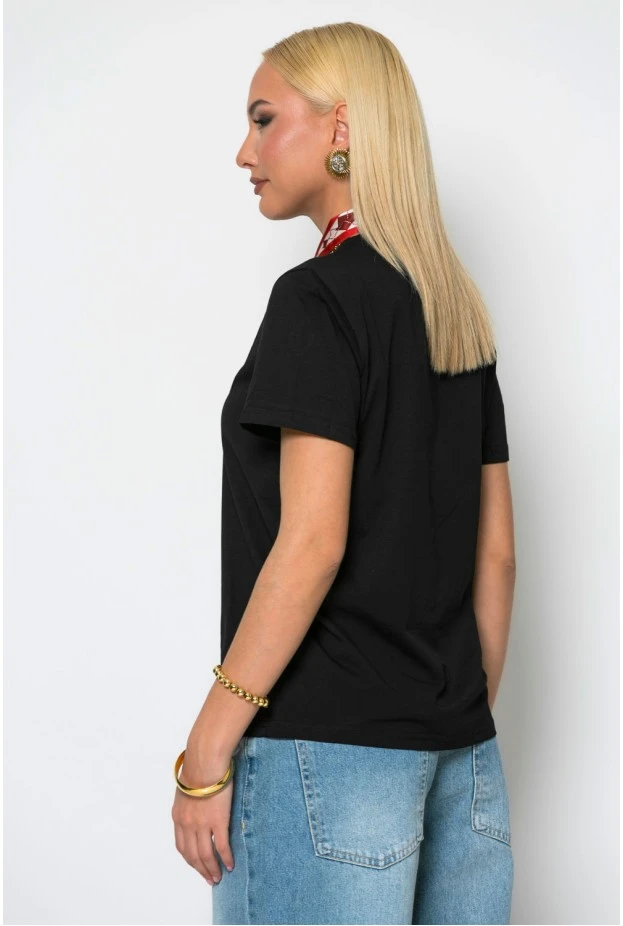T-shirt με cherry και αποσπώμενο καρό μαντήλι μαύρο