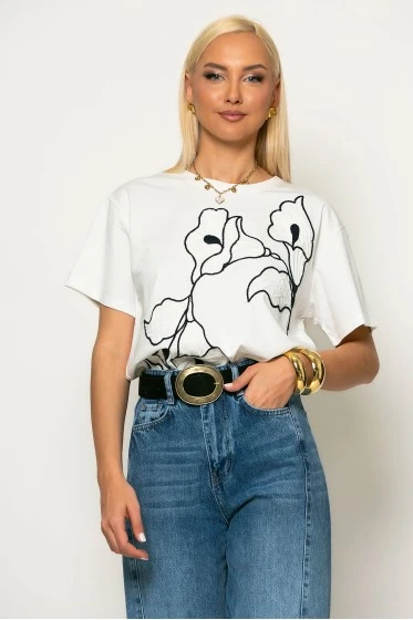 T-shirt με flower κέντημα μαύρο-μπεζ