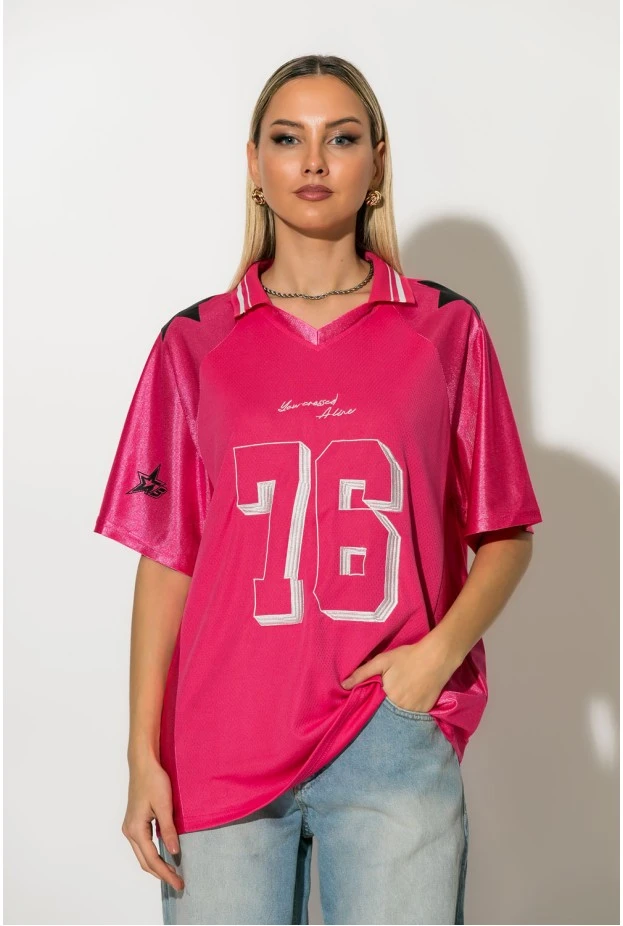 Sporty μπλουζα με γιακά και στάμπα 76 φούξια