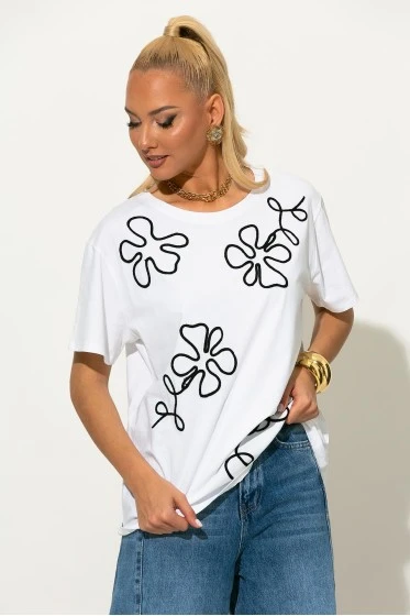 T-shirt με κεντητά flower σχέδια λευκό