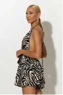 Ολόσωμο σόρτς με ζωνάκι και ανοιχτή πλάτη zebra μαύρο Ολόσωμο σόρτς με ζωνάκι και ανοιχτή πλάτη zebra μαύρο