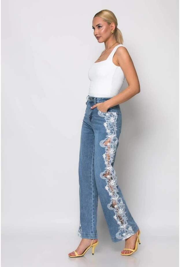Jean straight leg με δαντέλα στα πλαινά μπλε σκούρο