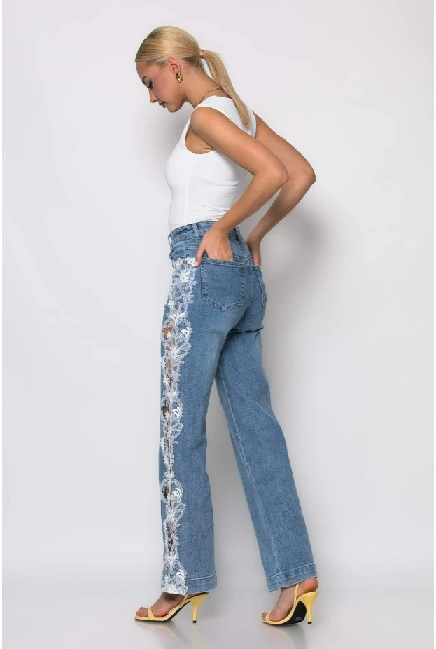Jean straight leg με δαντέλα στα πλαινά μπλε σκούρο