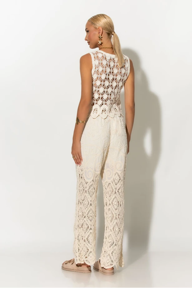 Παντελόνι crochet με ενσωματωμένο σορτς μπεζ Παντελόνι crochet με ενσωματωμένο σορτς μπεζ