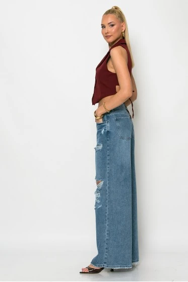 Jean wide leg loose fit με φθορές και ασύμμετρο κούμπωμα μπλε