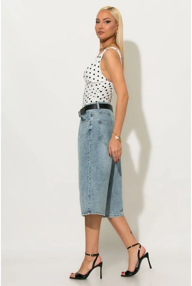Jean loose fit βερμούδα με ζώνη μπλε ανοιχτό