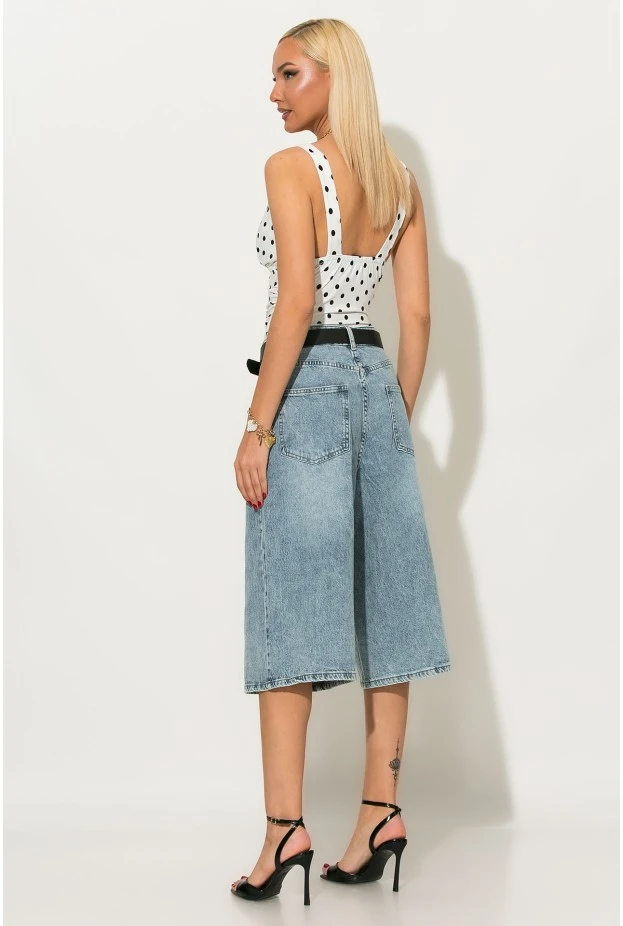 Jean loose fit βερμούδα με ζώνη μπλε ανοιχτό