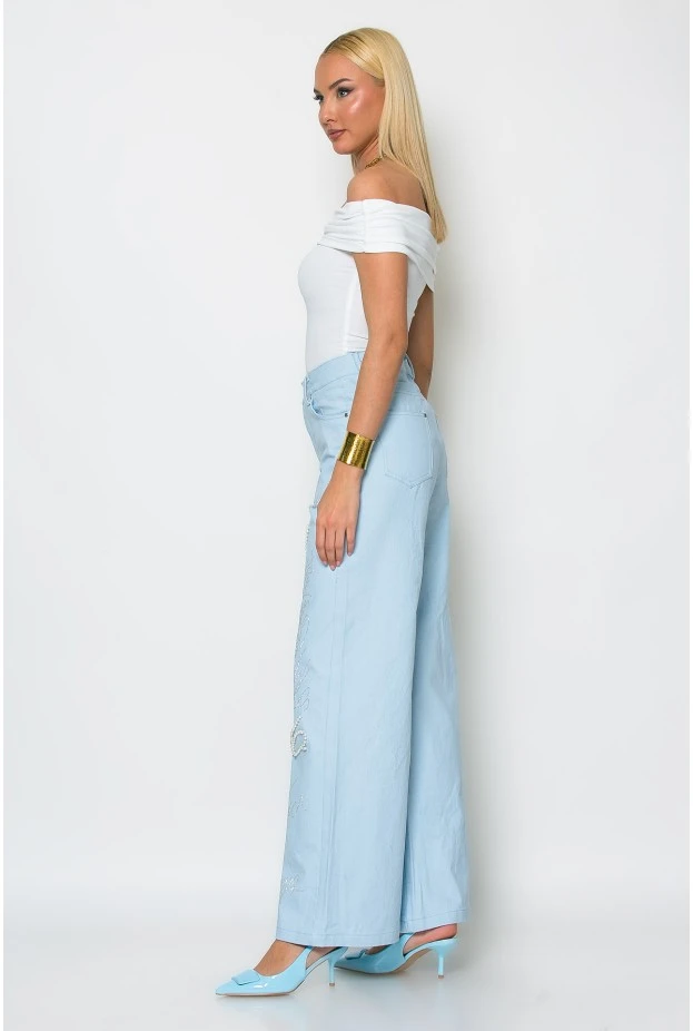 Jean wide leg με πέρλες και στρας σιέλ