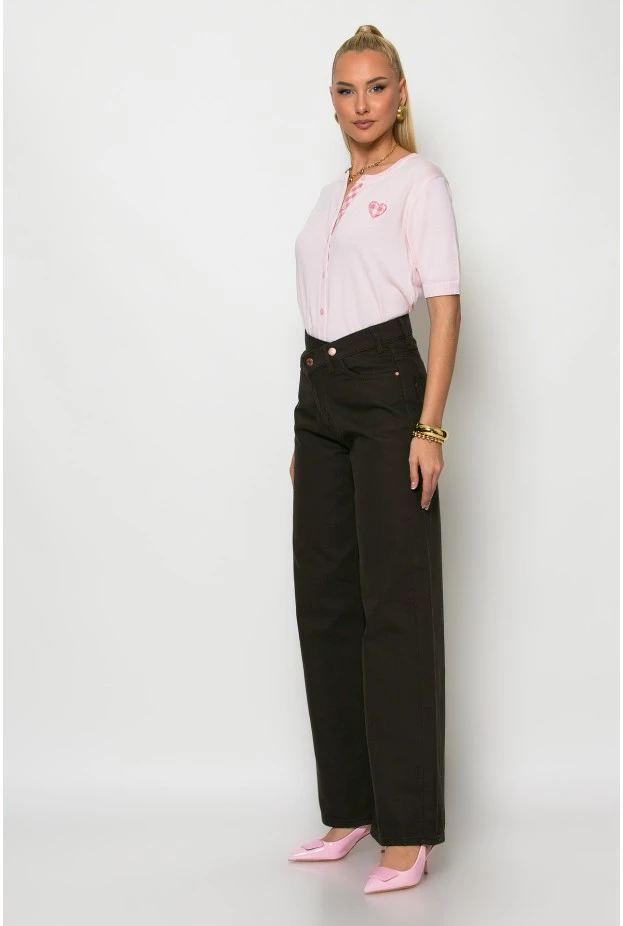 Jean wide leg με ασύμμετρο κούμπωμα καφέ