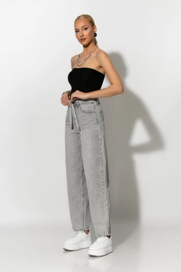 Baggy jean mom fit με ζωνάκι ανθρακί