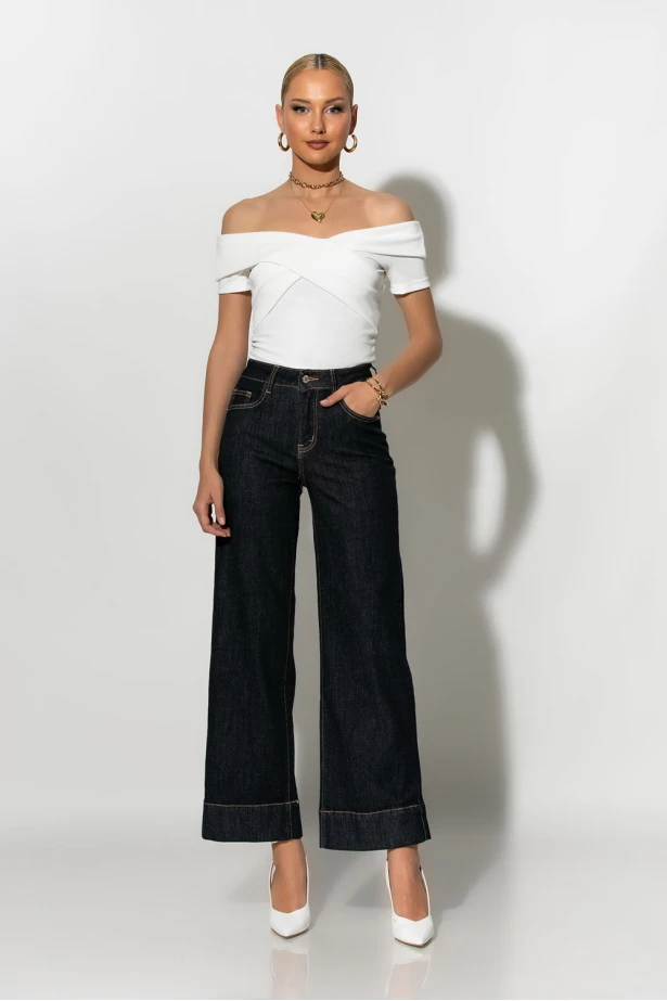 Jean mom fit με λεοπάρ λεπτομέρεια πίσω μπλε ντένιμ Jean mom fit με λεοπάρ λεπτομέρεια πίσω μπλε ντένιμ