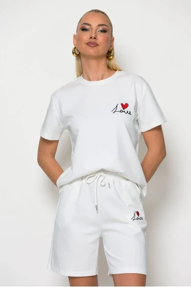 Σετ μπλούζα και βερμούδα με patch love λευκό