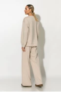Σετ παντελόνα και oversized μπλούζα με pach στο μανίκι μπεζ Σετ παντελόνα και oversized μπλούζα με pach στο μανίκι μπεζ