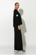 Σετ παντελόνα και oversized μπλούζα με pach στο μανίκι μαύρο Σετ παντελόνα και oversized μπλούζα με pach στο μανίκι μαύρο