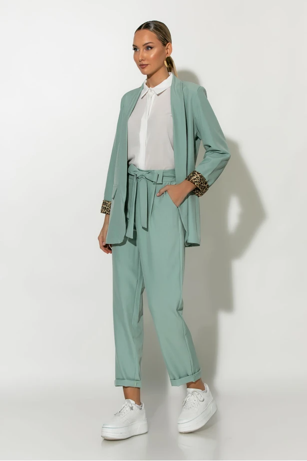 Σετ blazer με λεοπάρ φόδρα και παντελόνι με ζωνάκι βεραμάν