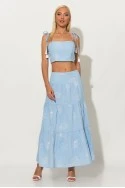 Σετ φούστα και crop top με δέσιμο στους ώμους και σφηγκοφωλία πίσω με κεντητά κοχύλια σιέλ