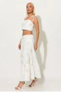 Σετ φούστα και crop top με δέσιμο στους ώμους και σφηγκοφωλία πίσω με κεντητά κοχύλια λευκό-χρυσό