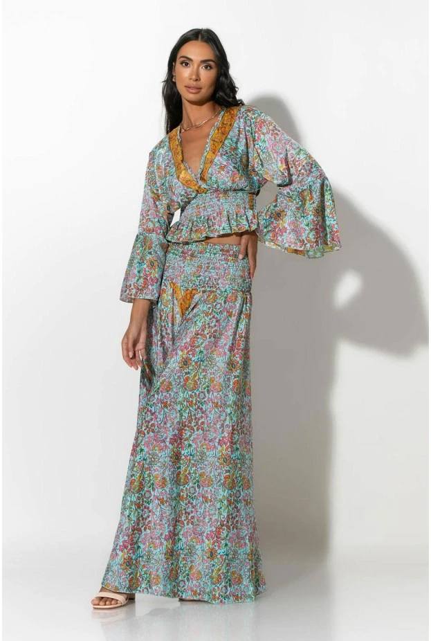 Σετ boho παντελόνα και κρουαζέ τοπ με βολάν στα μανίκια βεραμάν