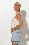 Crochet γιλέκο με κρόσια λευκό Crochet γιλέκο με κρόσια λευκό