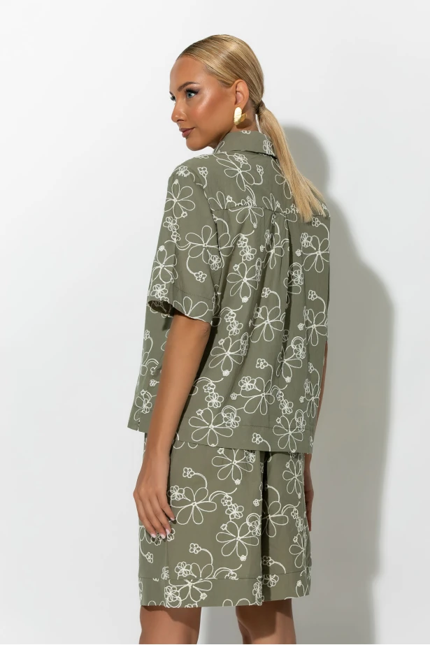 Σετ floral βερμούδα και πουκάμισο χακί Σετ floral βερμούδα και πουκάμισο χακί