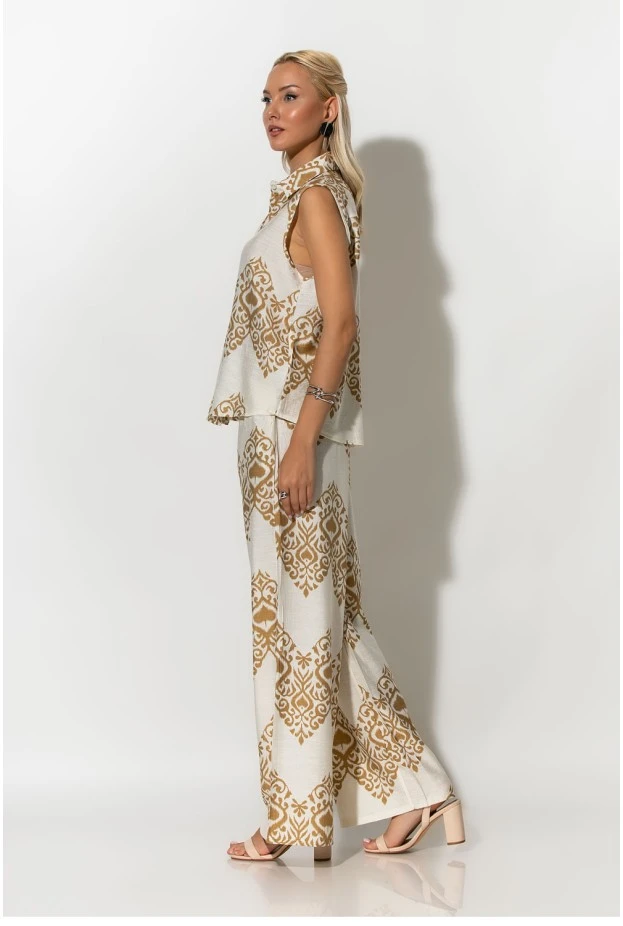 Σετ αμάνικο πουκάμισο και παντελόνα με ethnic ikat print λευκό-μπεζ