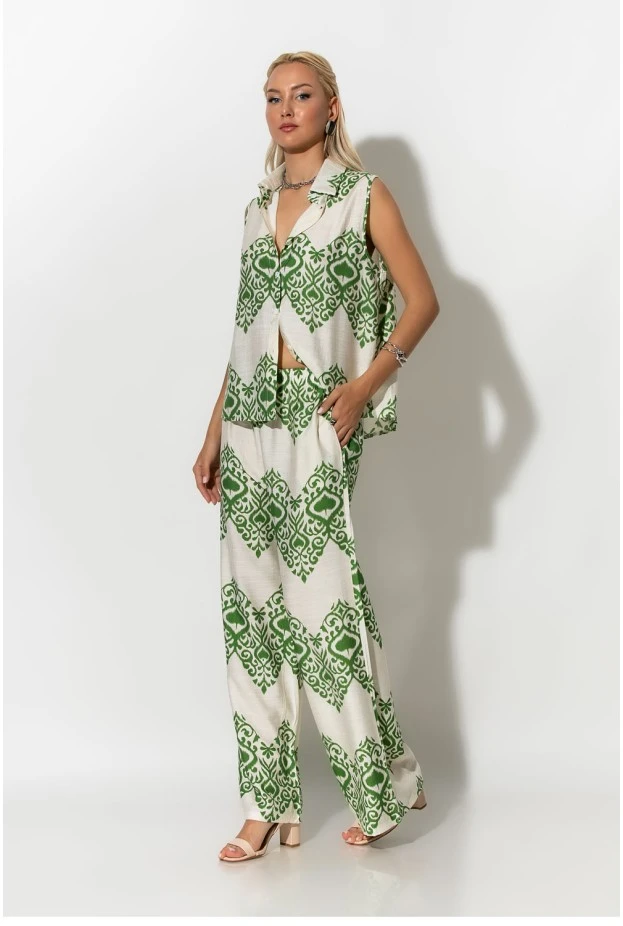 Σετ αμάνικο πουκάμισο και παντελόνα με ethnic ikat print λευκό-πράσινο
