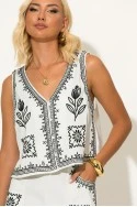 Σετ γιλέκο και σορτς με boho κεντήματα λευκό