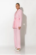 Σετ παντελόνα και blazer με βάτες και ζώνη ροζ Σετ παντελόνα και blazer με βάτες και ζώνη ροζ