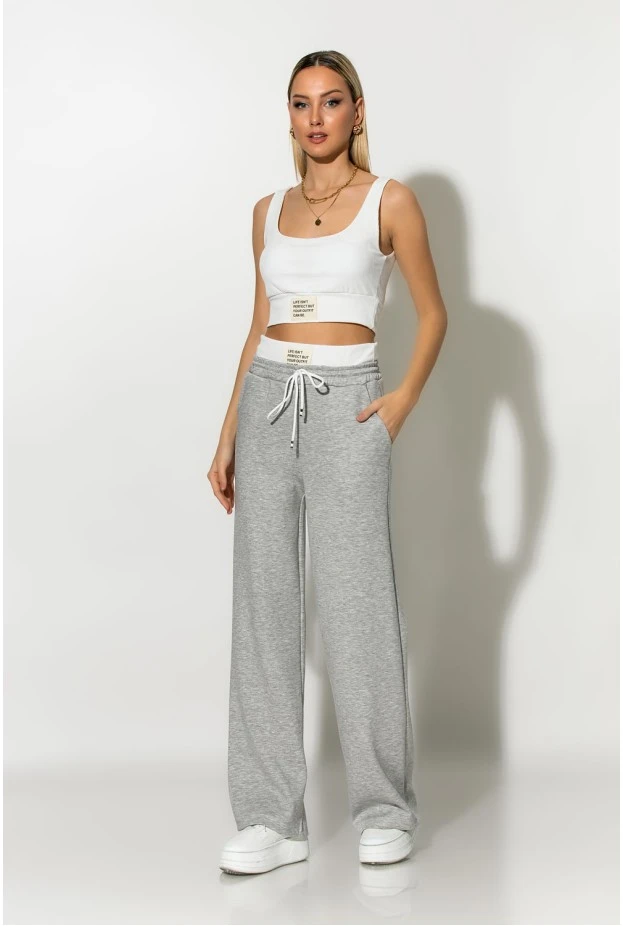 Σετ cropped μπλούζα τιραντέ με cups και boxer παντελόνα με pach γκρι