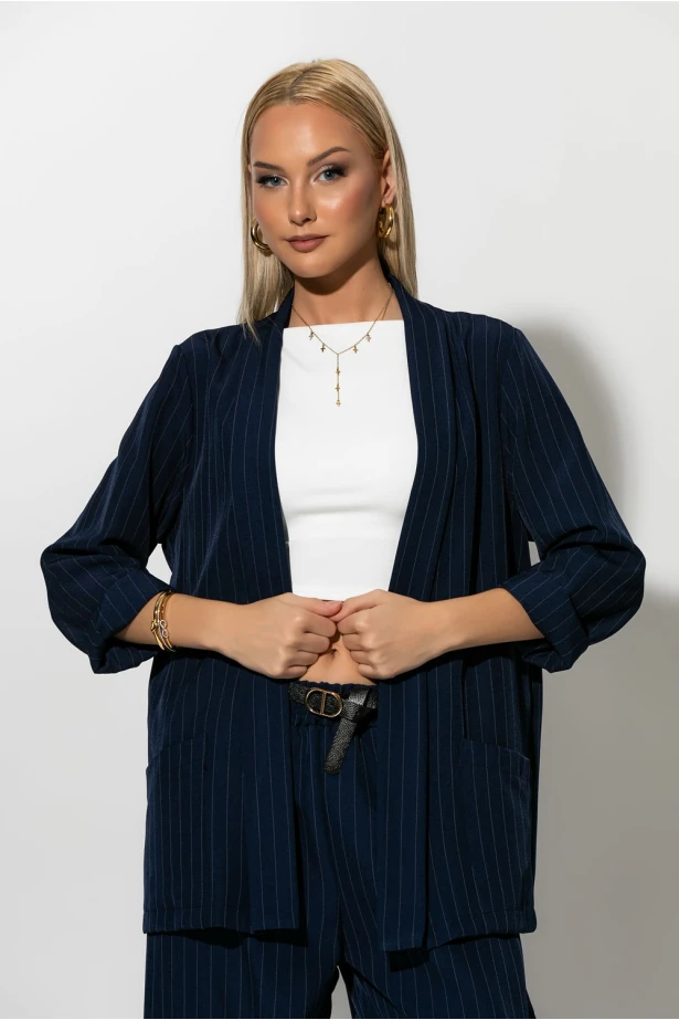 Σετ ριγέ blazer και παντελόνι μπλε Σετ ριγέ blazer και παντελόνι μπλε