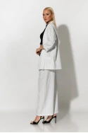 Σετ ριγέ blazer και παντελόνι λευκό Σετ ριγέ blazer και παντελόνι λευκό