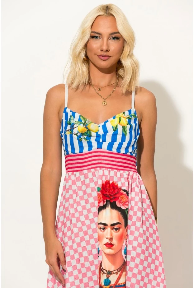 Φόρεμα μίντι τιραντέ καρό με print frida ροζ