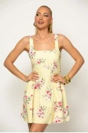 Φόρεμα μίνι floral με δέσιμο πίσω κίτρινο