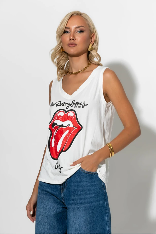 Αμάνικο t-shirt με στάμπα rolling λευκό Αμάνικο t-shirt με στάμπα rolling λευκό