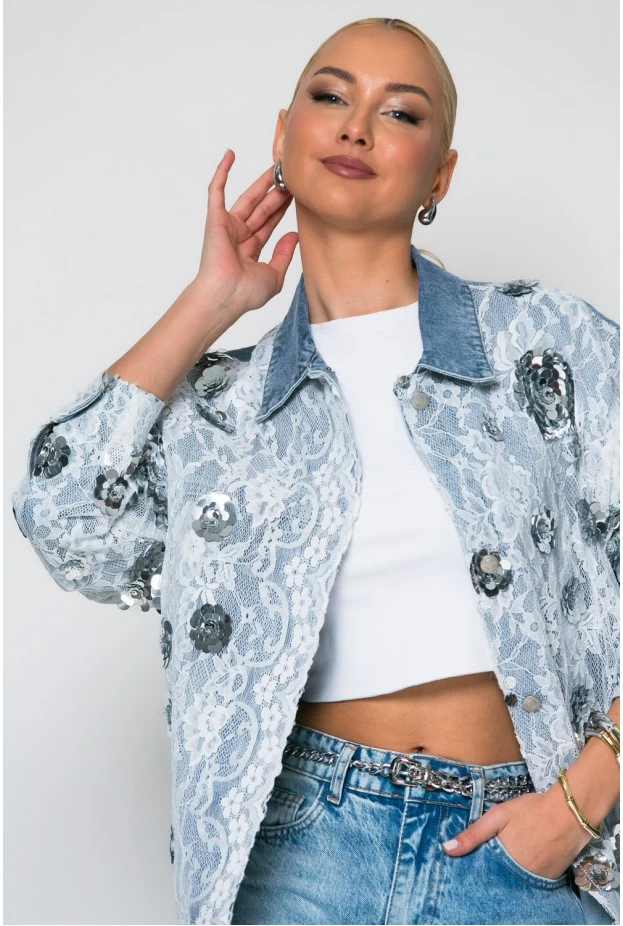 Jean jacket με δαντέλα και λουλούδια μπλε ανοιχτό
