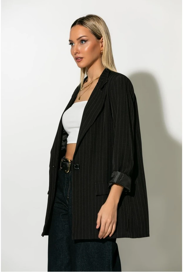 Ριγέ blazer με φόδρα και βάτες μαύρο