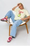 T-shirt κοντομάνικο με στάμπα strawberry matcha κίτρινο