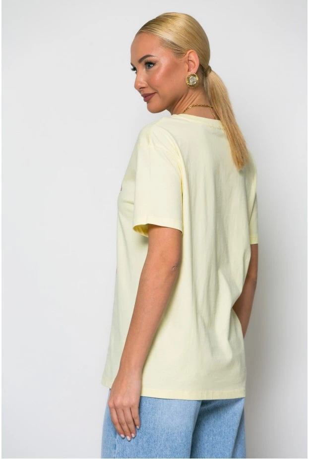 T-shirt κοντομάνικο με στάμπα matcha iced latte κίτρινο