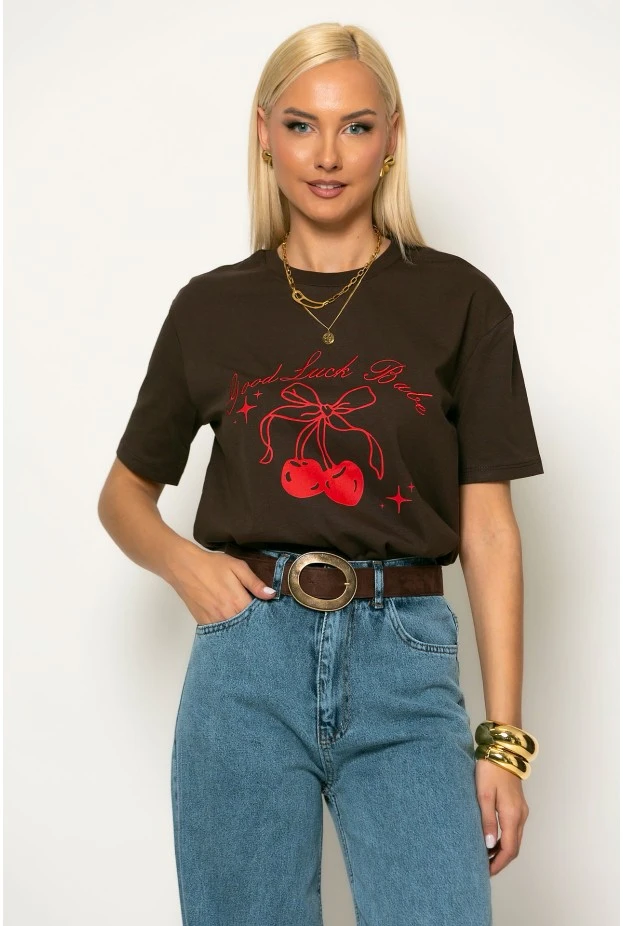 T-shirt κοντομάνικο με στάμπα cherry καφέ