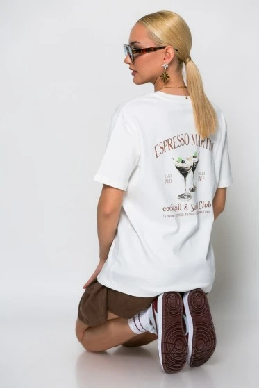 T-shirt κοντομάνικο με στάμπα espresso martini κίτρινο