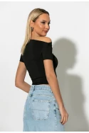 T-shirt με λοξή λαιμόκοψη μαύρο T-shirt με λοξή λαιμόκοψη μαύρο