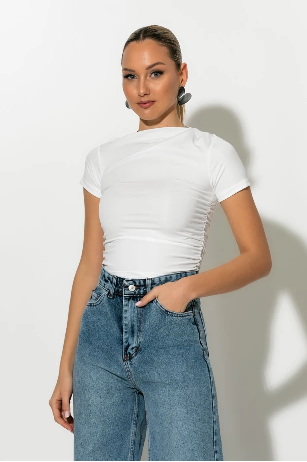 T-shirt με λοξή λαιμόκοψη λευκό