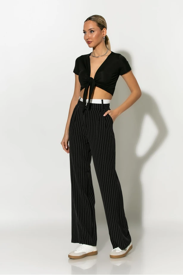 Crop top με δέσιμο μπροστά μαύρο Crop top με δέσιμο μπροστά μαύρο