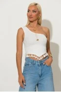 Ριπ crop top με ένα ώμο και κρόσια λευκό