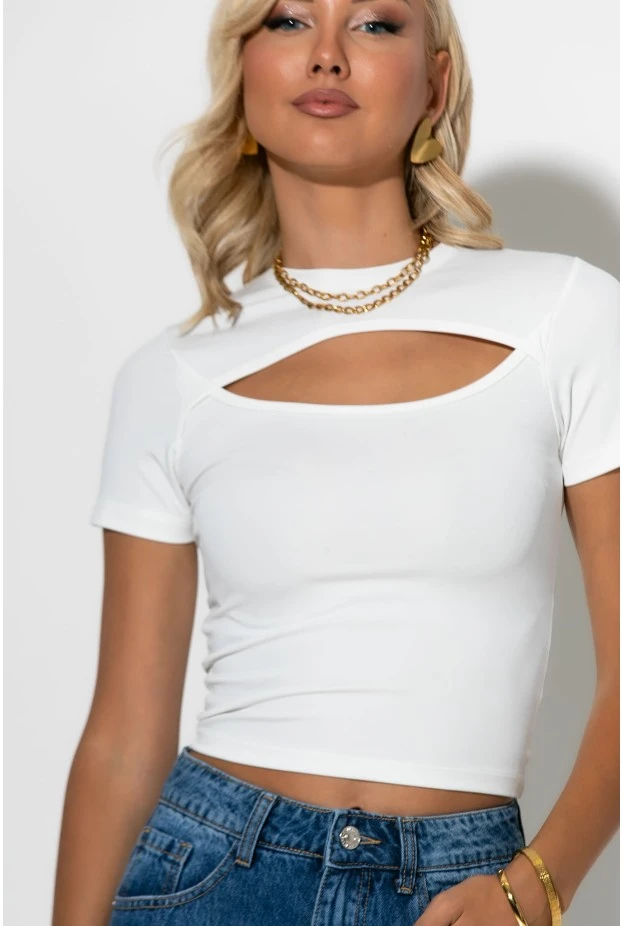 Ριπ crop top με άνοιγμα στο ντεκολτέ λευκό