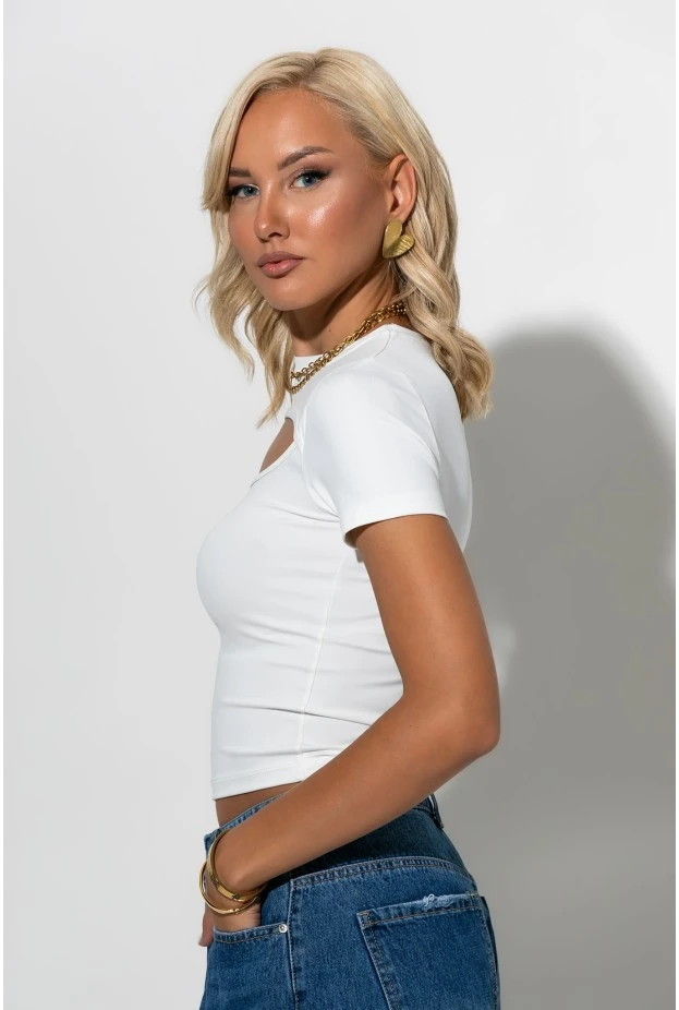 Ριπ crop top με άνοιγμα στο ντεκολτέ λευκό