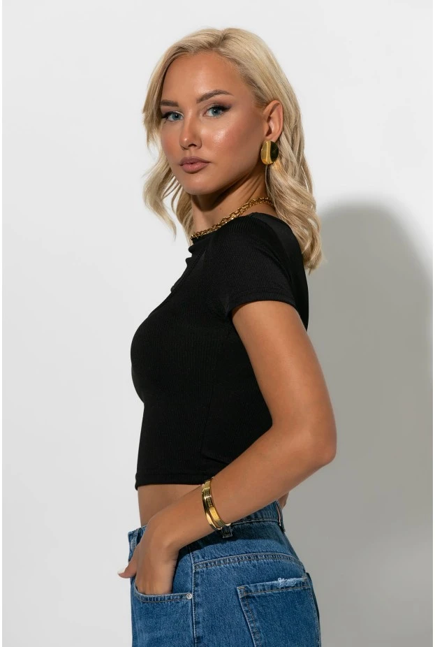 Ριπ crop top με άνοιγμα στο ντεκολτέ μαύρο