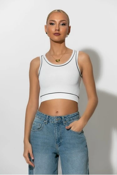 Crop top ριπ με λεπτομέρεια ρίγα λευκό